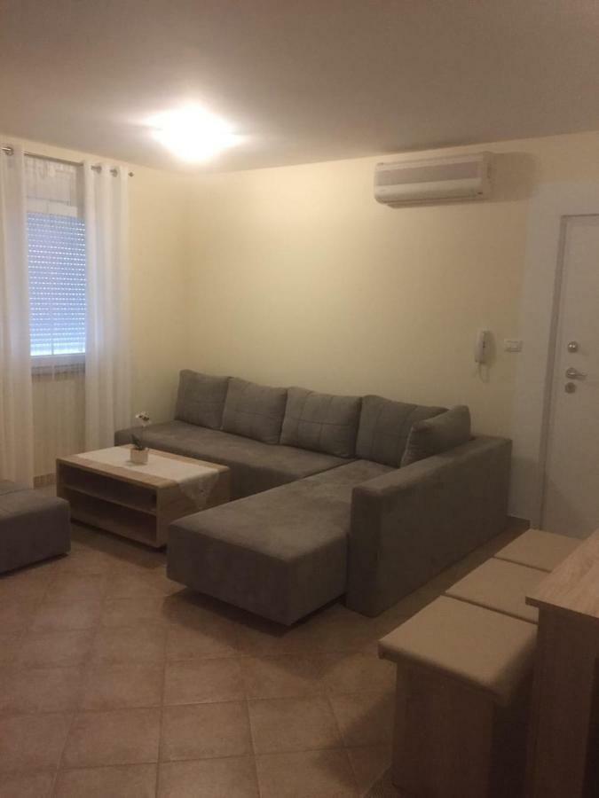Apartment Ejla メドゥリン エクステリア 写真